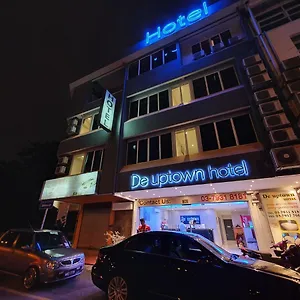 2* Hotel De Uptown @ P.j. 222